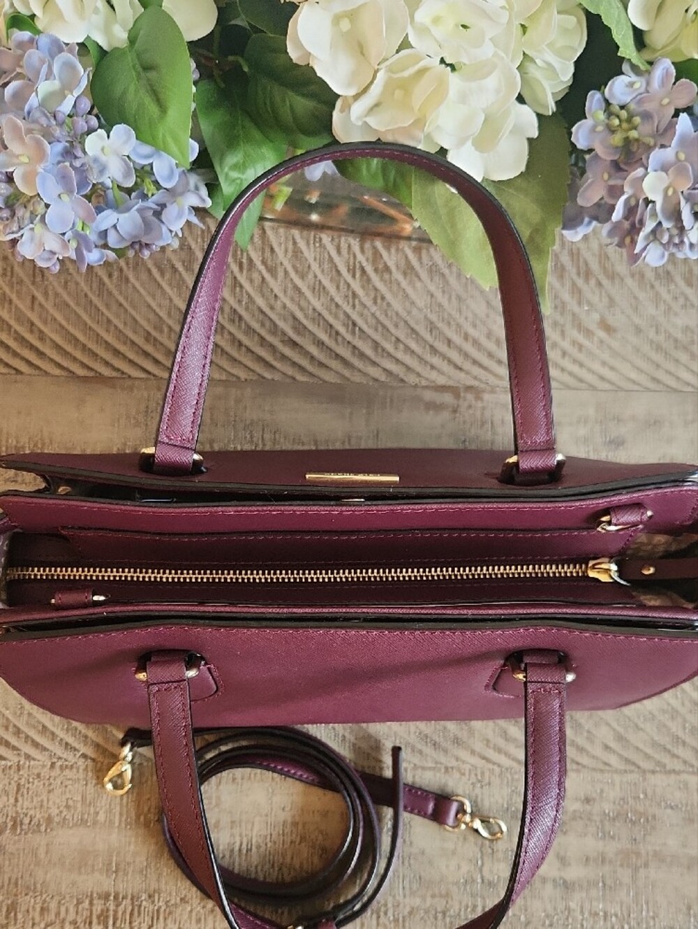 kate spade Saffiano Leather Satchel With Strap. Gorgeous Fall & Winter Bag! - Picture 5 of 8